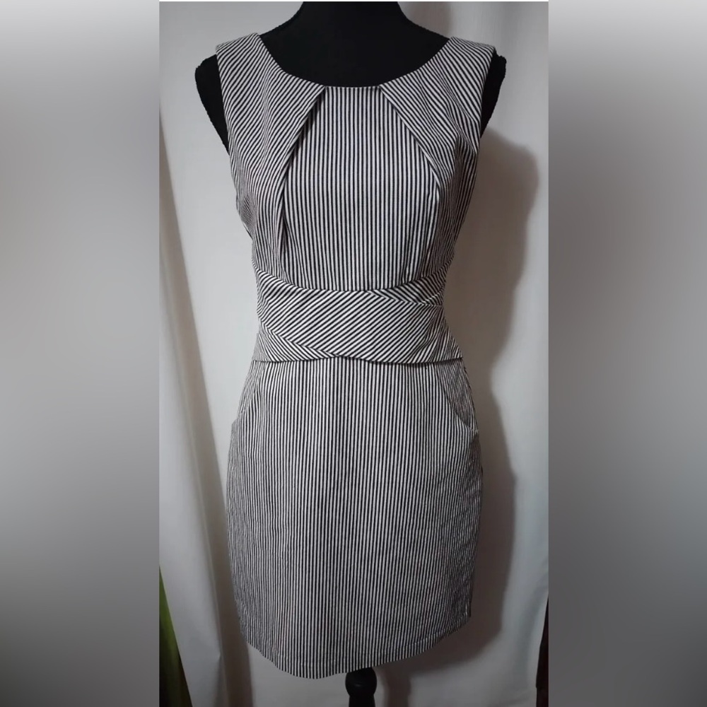 Teeze Me mini cocktail dress with pockets. Navy pinstripe. Junior size 11.